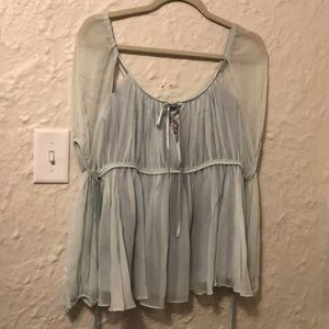 Stunning cinq a sept top!